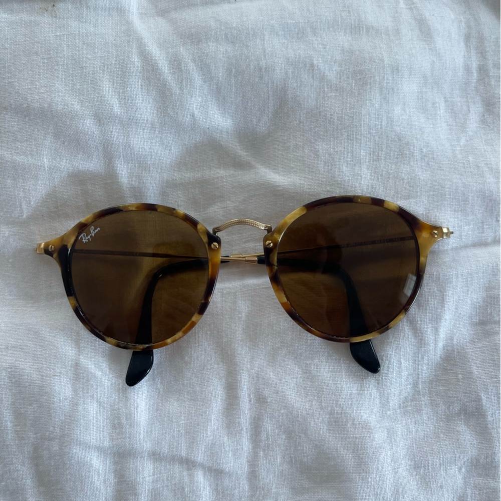 Round Ray Ban Tortoise Sunglasses